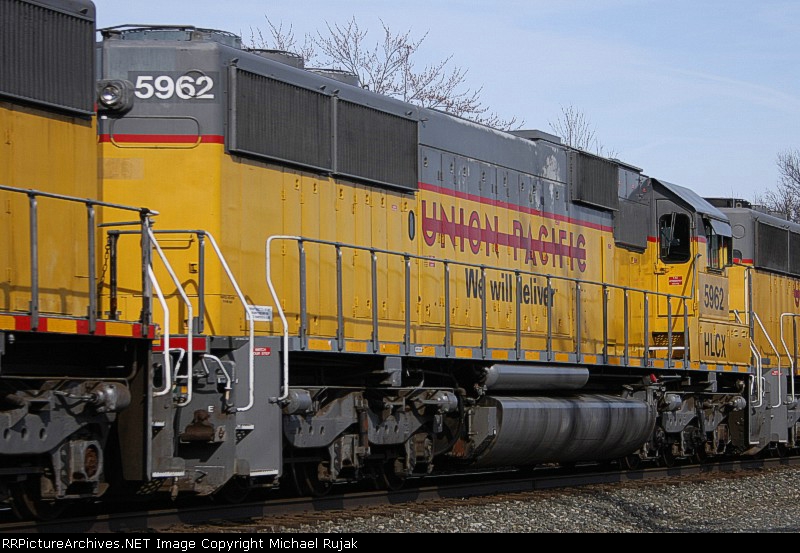 HLCX 5962
